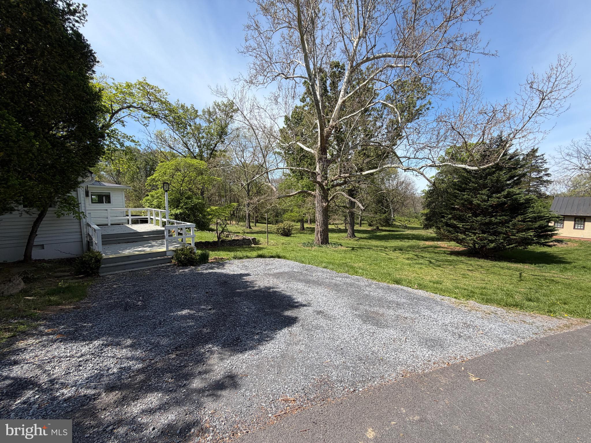 1105 Bishop Meade Road Boyce, VA 22620 - Photo 6 of 22
