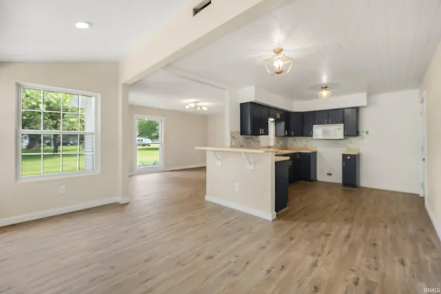 $378,900 | 2145 East 770 South, Wolcottville, IN 46795