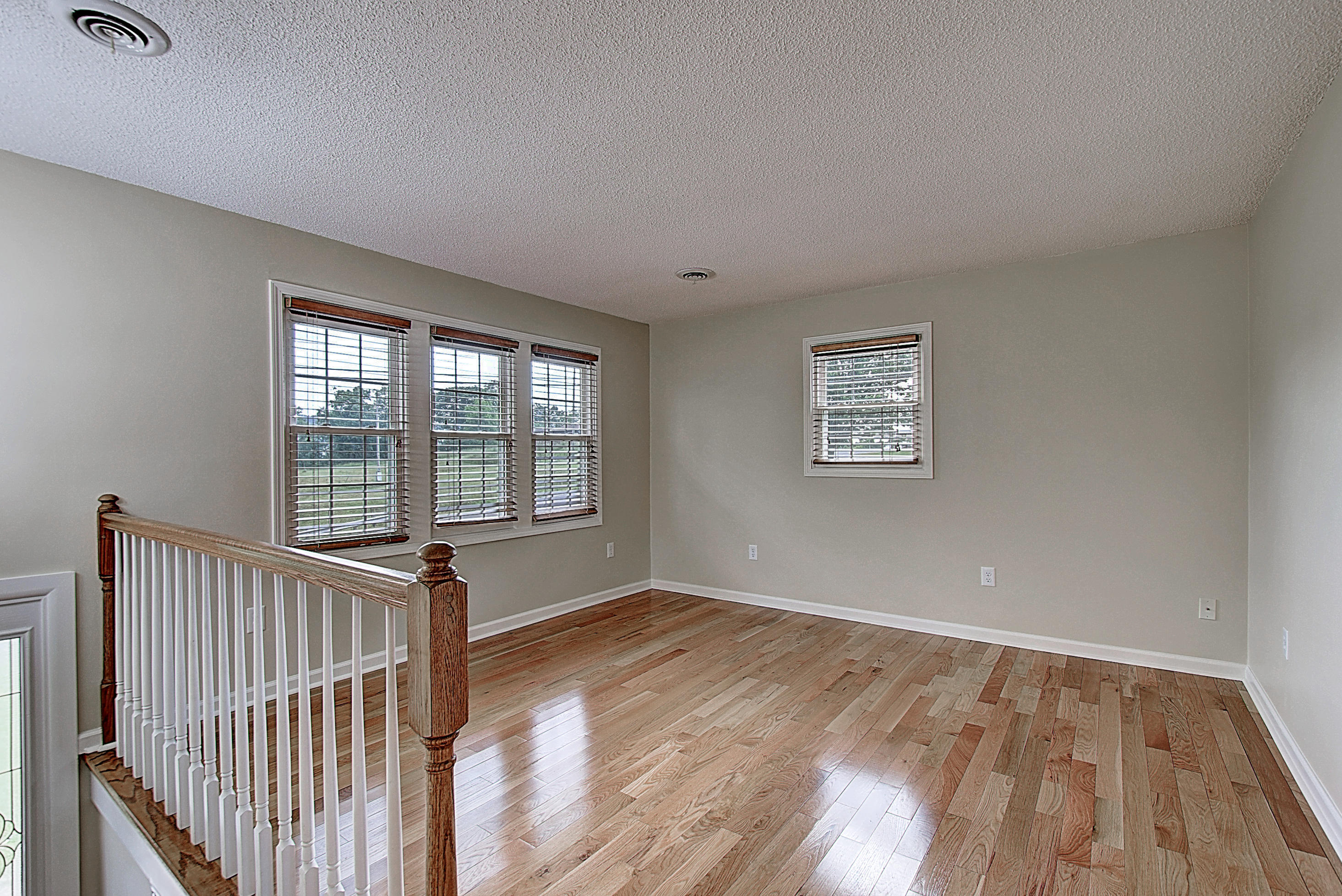 628 White Top Road Bluff City, TN 37618 - Photo 11 of 42 DSC_0040_1_2_3