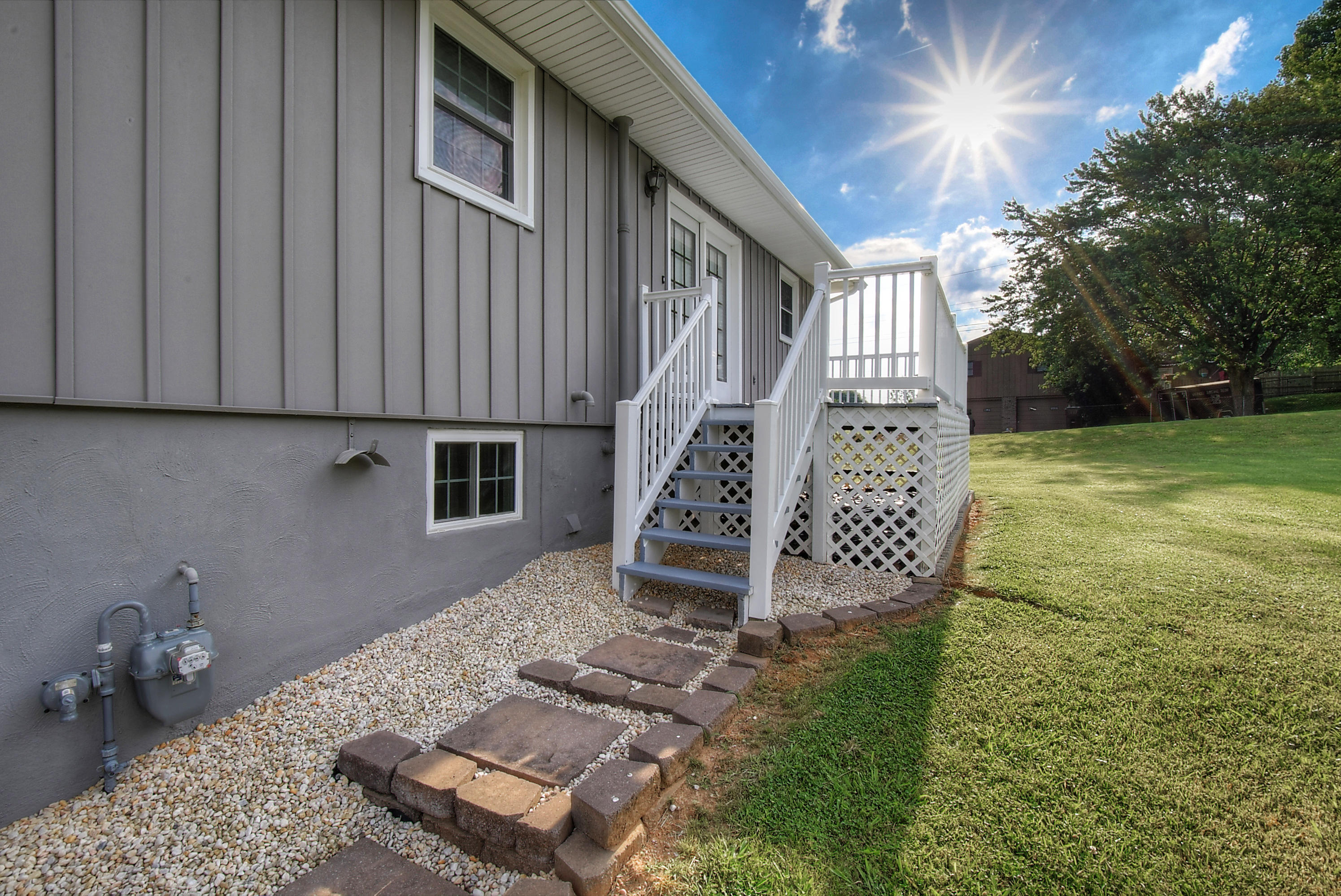 628 White Top Road Bluff City, TN 37618 - Photo 36 of 42 DSC_0154_5_6