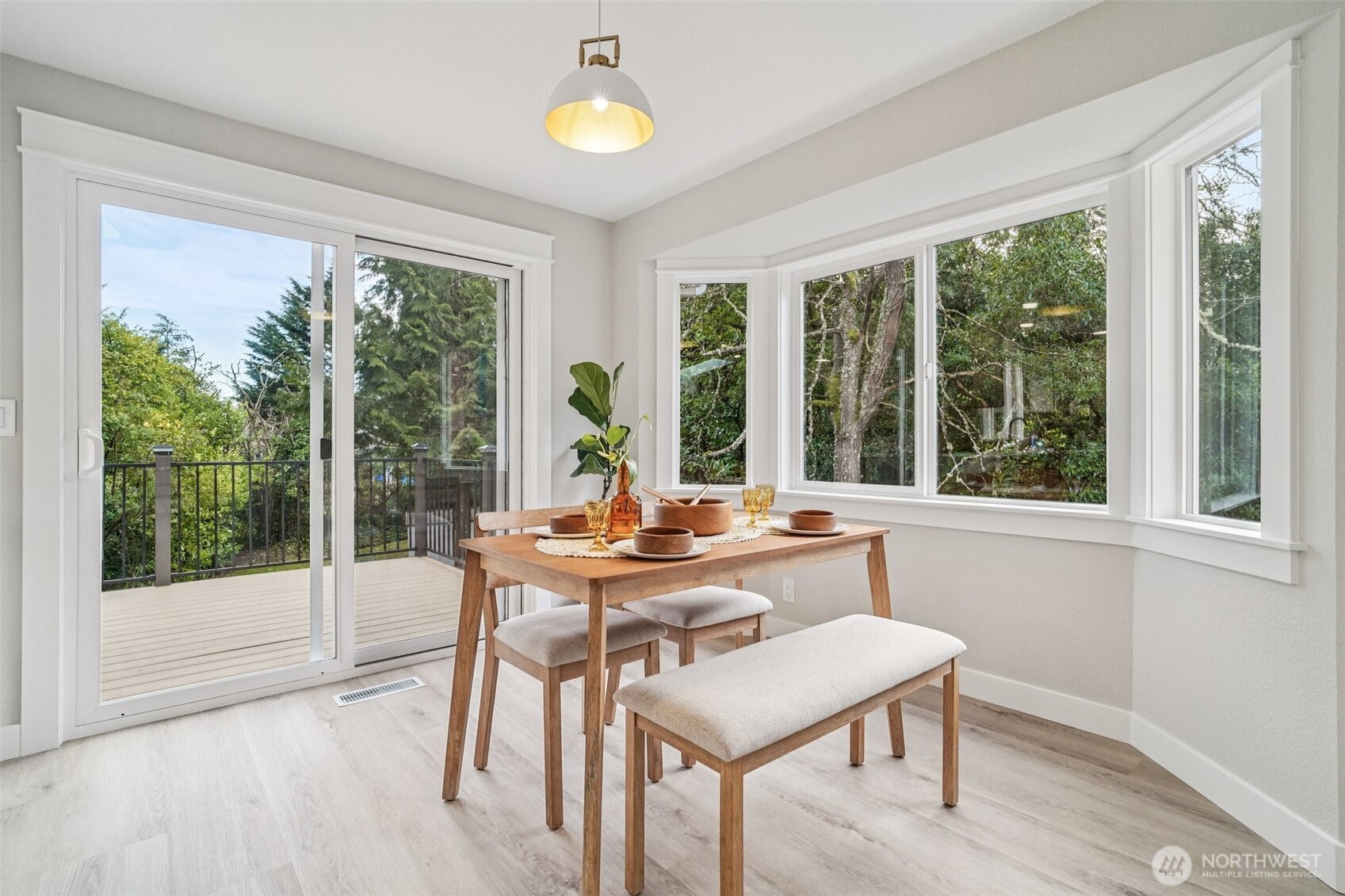 21620 84th Place West Edmonds, WA 98026 - Photo 15 of 37