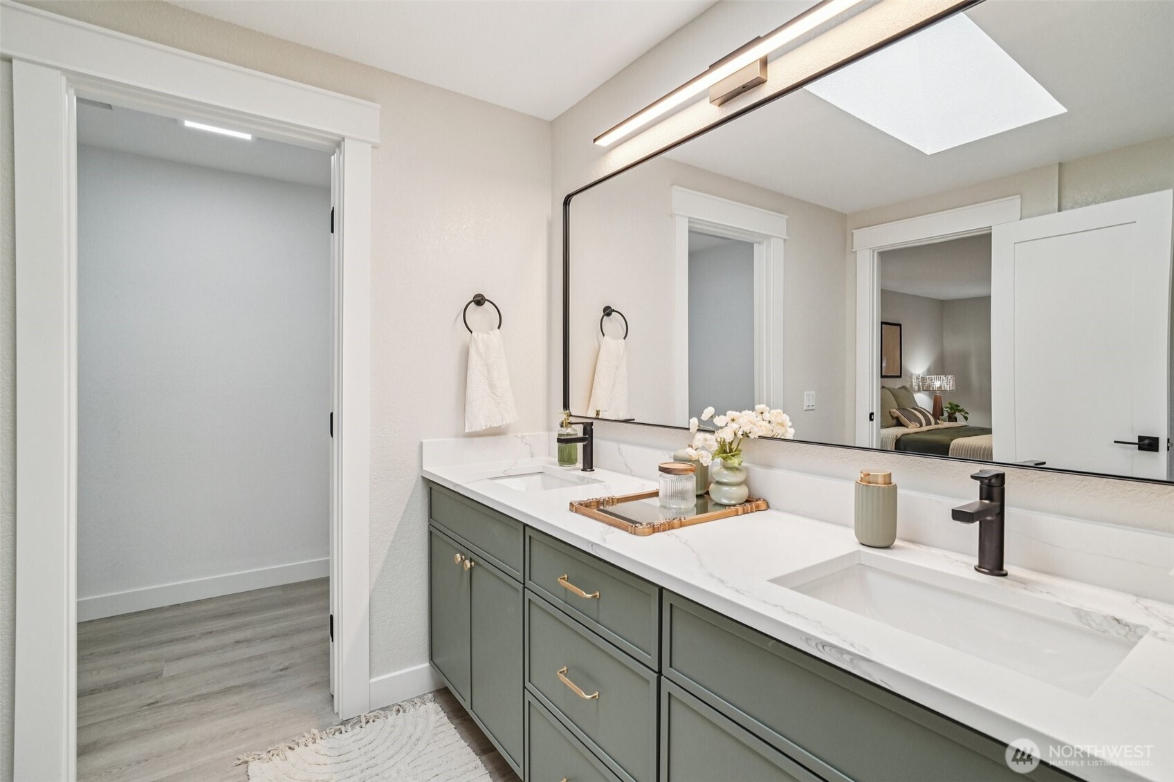 21620 84th Place West Edmonds, WA 98026 - Photo 21 of 37