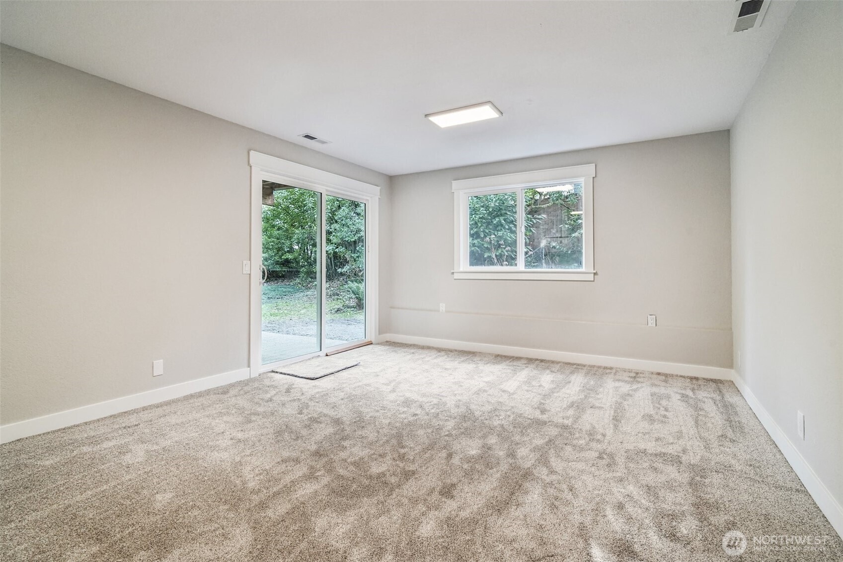 21620 84th Place West Edmonds, WA 98026 - Photo 28 of 37