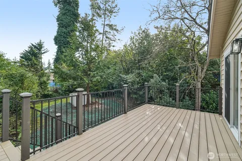 $1,155,000 | 21620 84th Place West, Edmonds, WA 98026