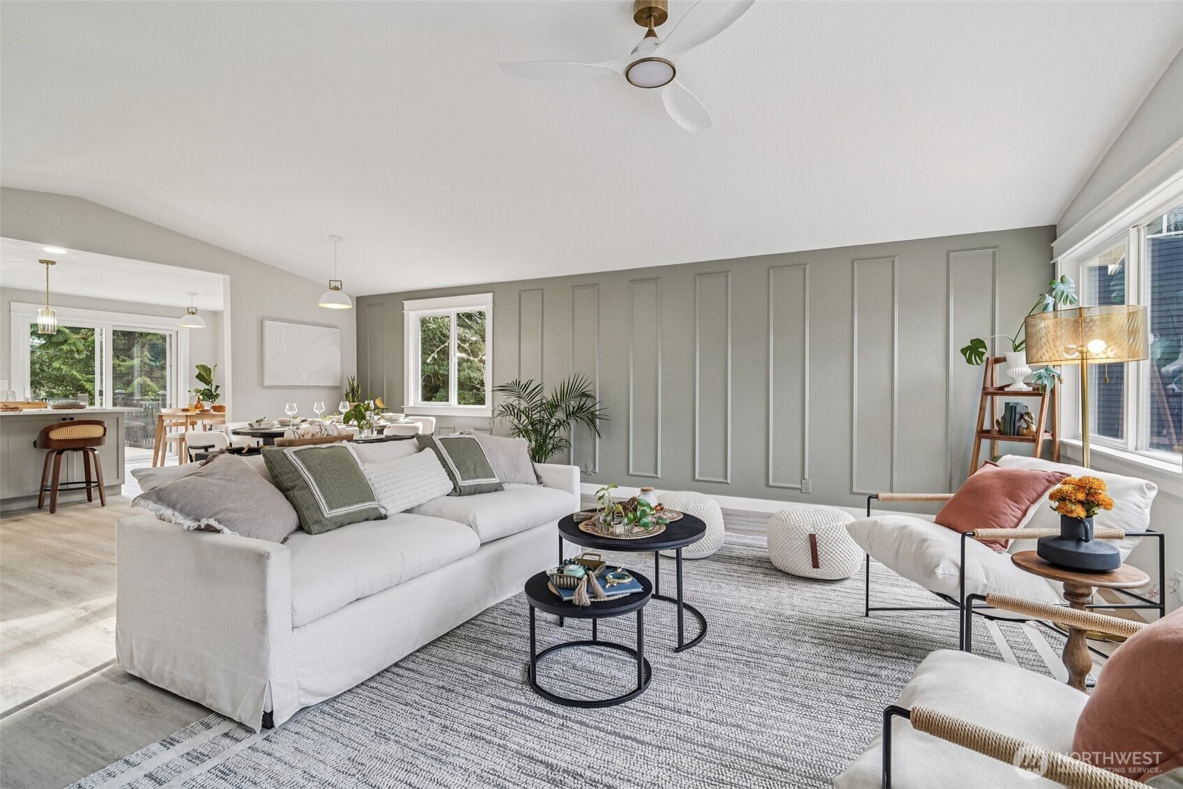 21620 84th Place West Edmonds, WA 98026 - Photo 6 of 37