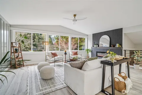 $1,155,000 | 21620 84th Place West, Edmonds, WA 98026