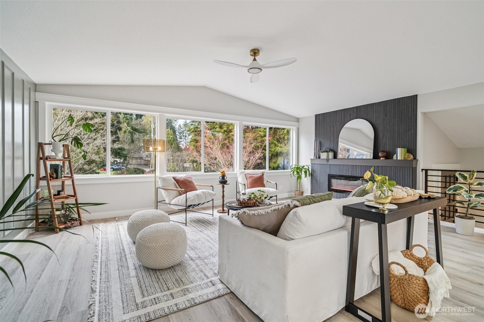 21620 84th Place West Edmonds, WA 98026 - Photo 7 of 37