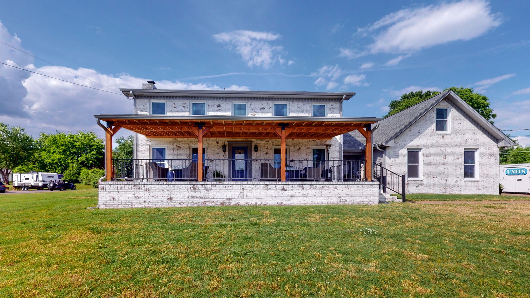 233 Cherokee Road Hendersonville, TN 37075 - Photo 4 of 44 Gallery Image 4