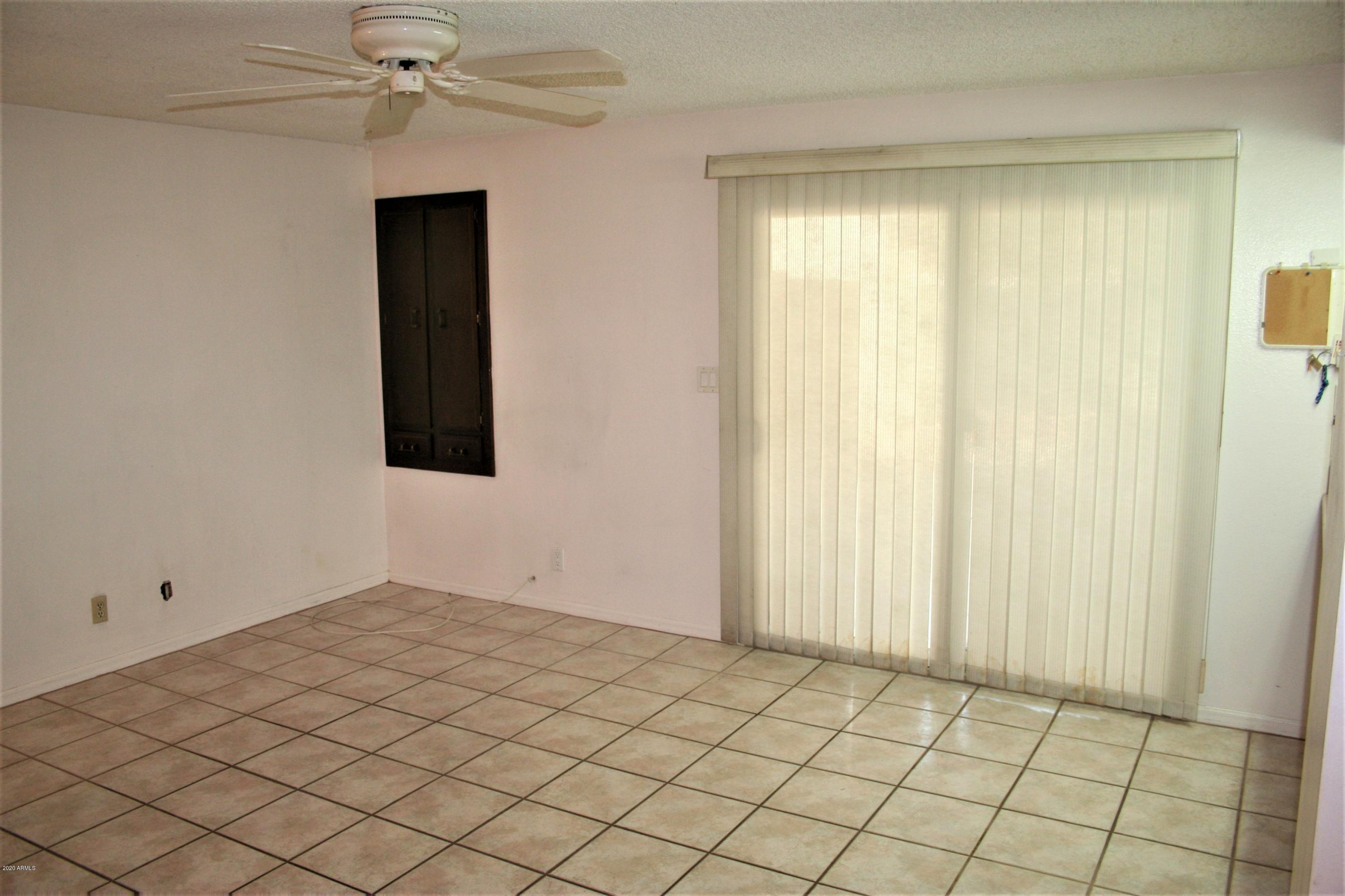 3405 South Wilson Street Tempe, AZ 85282 - Photo 7 of 21 Family Room