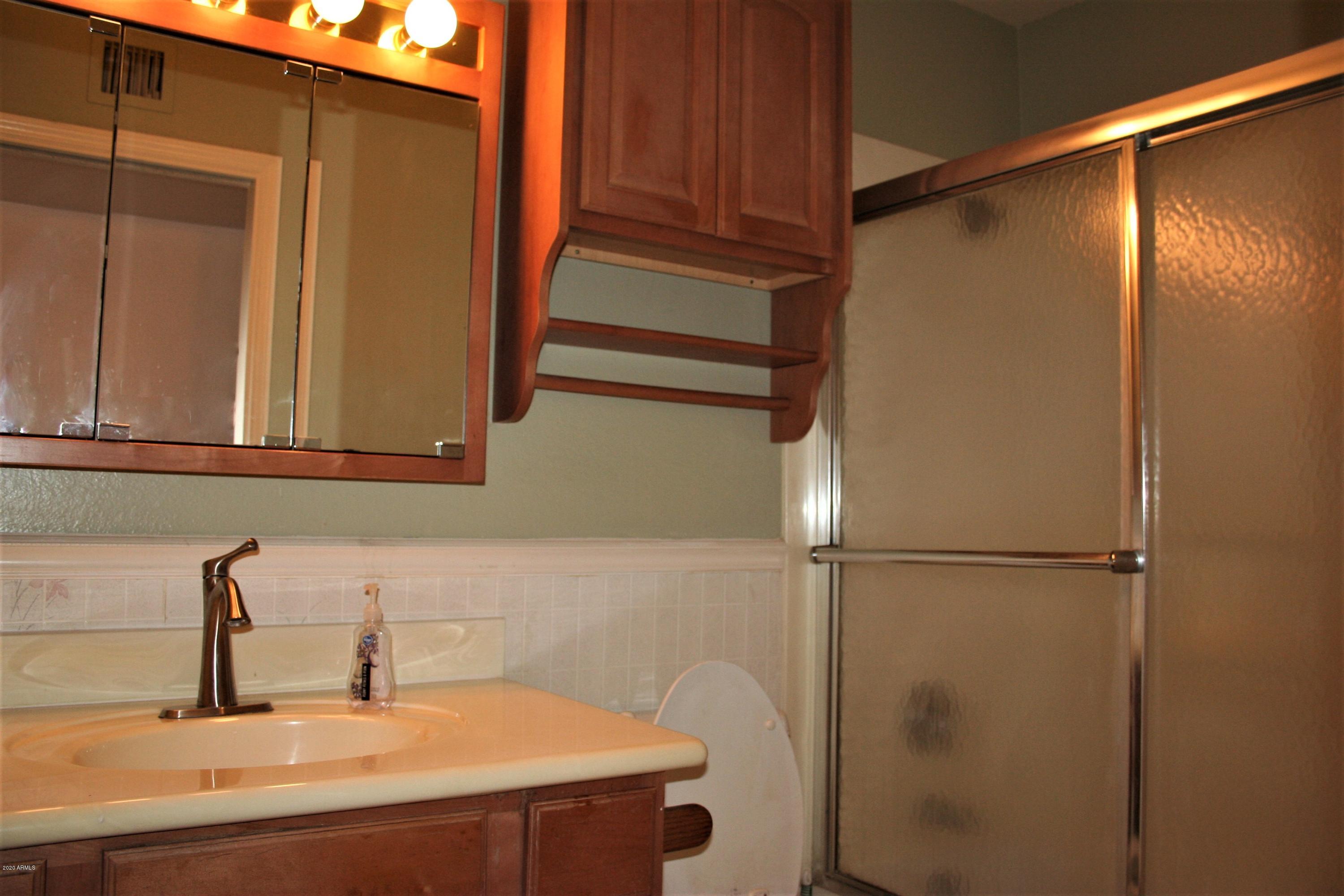 3405 South Wilson Street Tempe, AZ 85282 - Photo 9 of 21 Bathroom 2