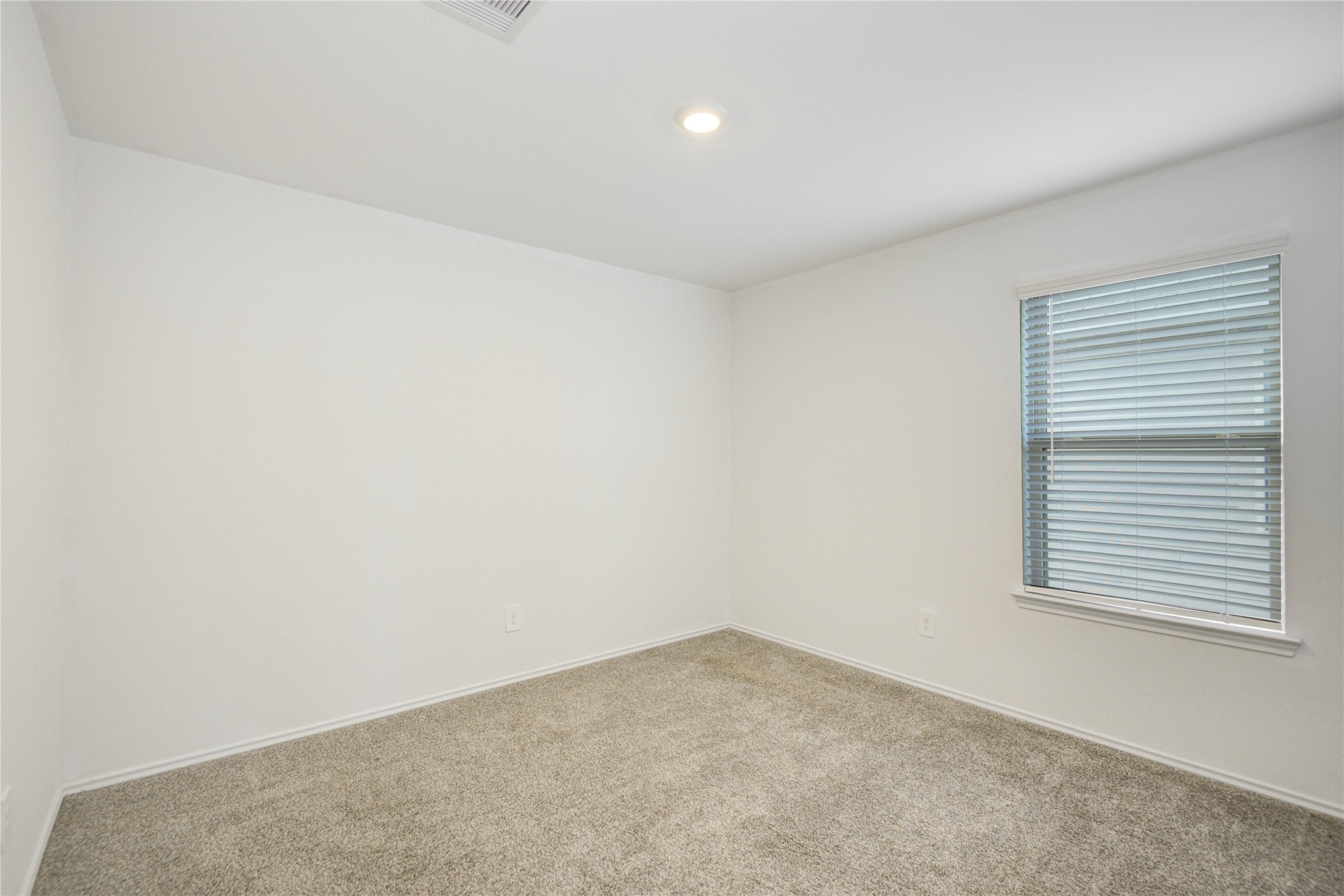 22503 Aspen Tarn Trail Spring, TX 77373 - Photo 21 of 28 Another comfortable secondary bedroom with closet space.