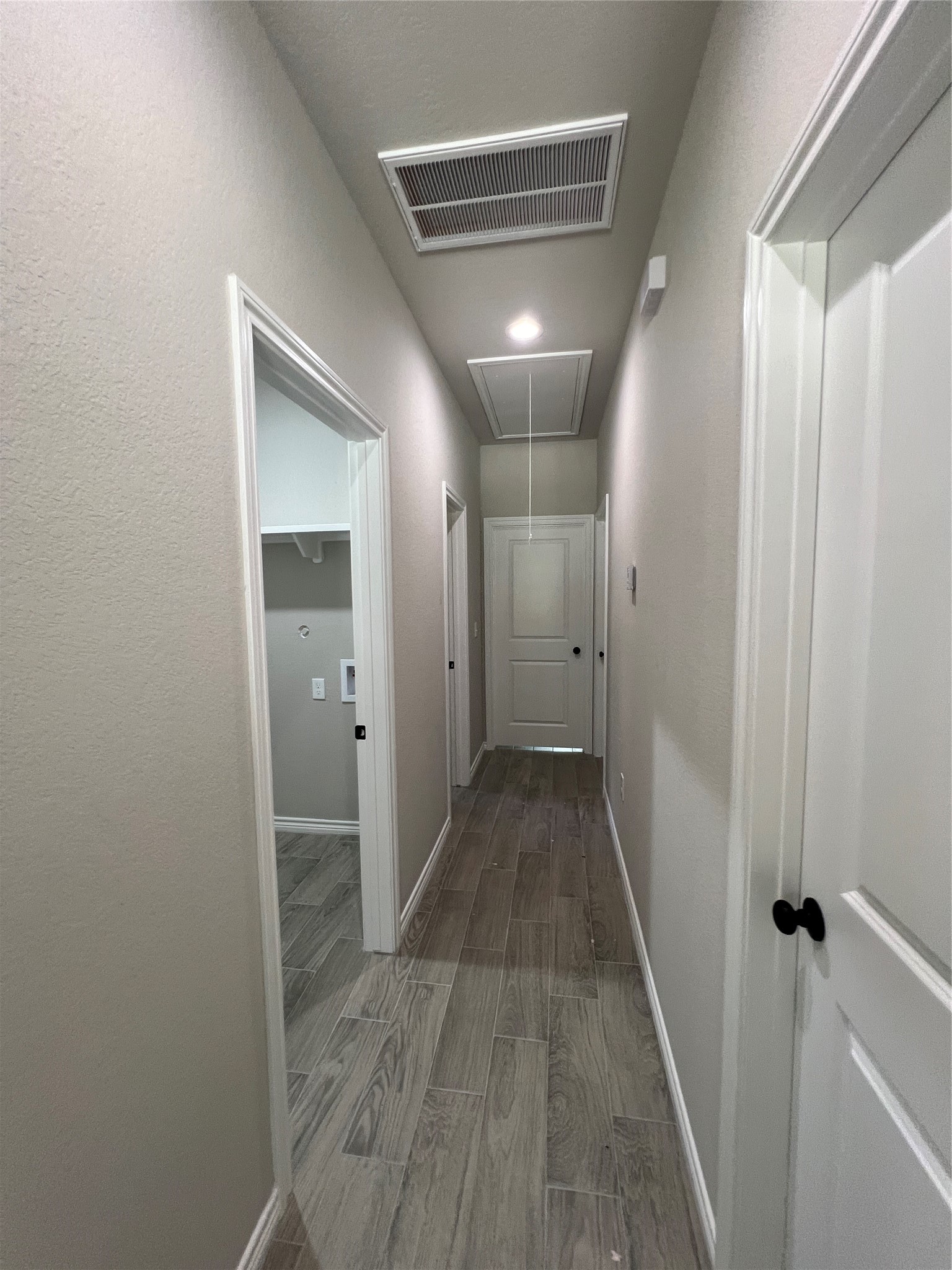 16737 East Hammon Montgomery, TX 77316 - Photo 13 of 20 a view of a hallway