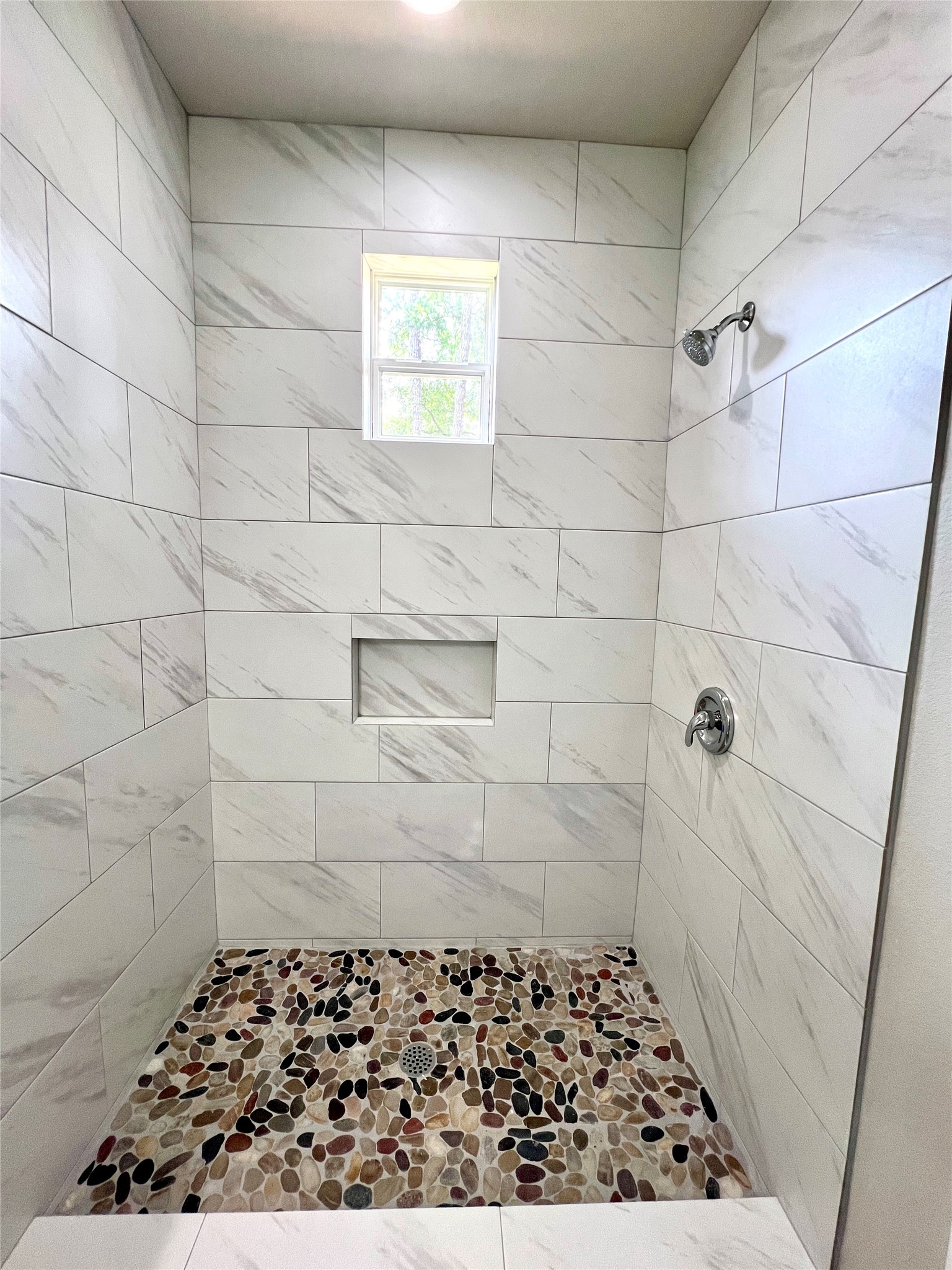 16737 East Hammon Montgomery, TX 77316 - Photo 8 of 20 a bathroom with a shower