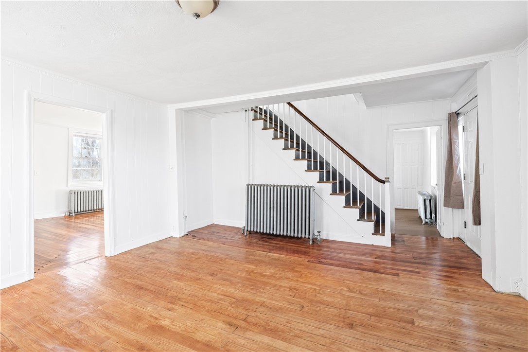31 Wordell Lane Little Compton, RI 02837 - Photo 32 of 46 Living Room