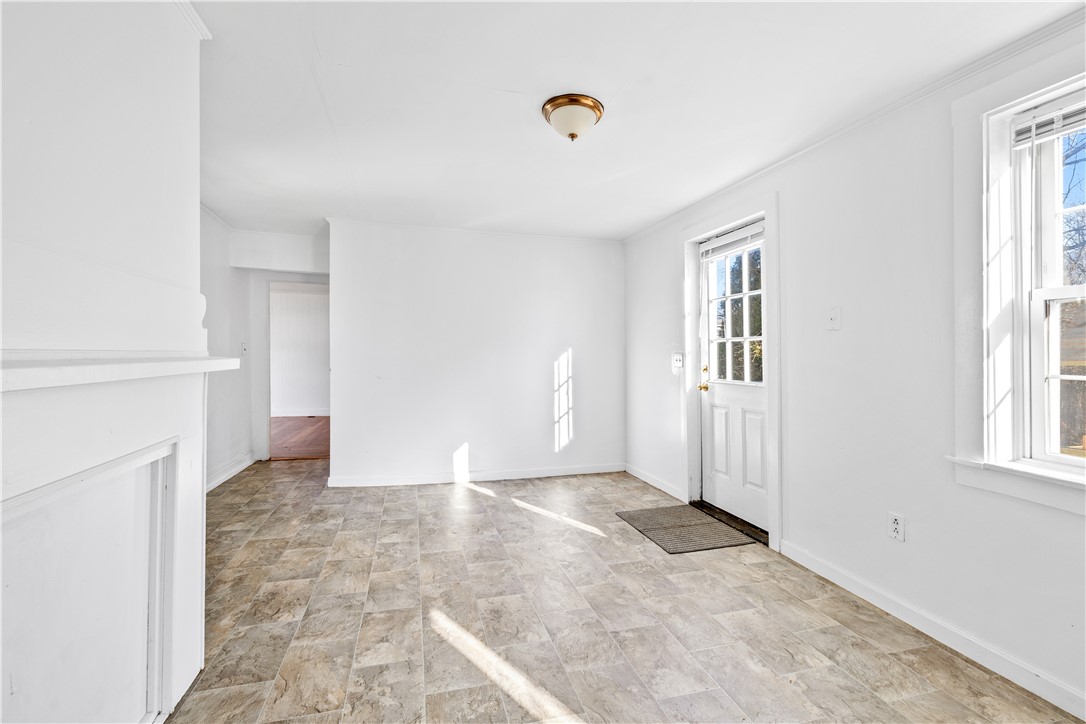 31 Wordell Lane Little Compton, RI 02837 - Photo 8 of 46 Eat-in area and entry door