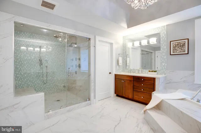 $2,300,000 | 510 Walker Street Southwest, Vienna, VA 22180