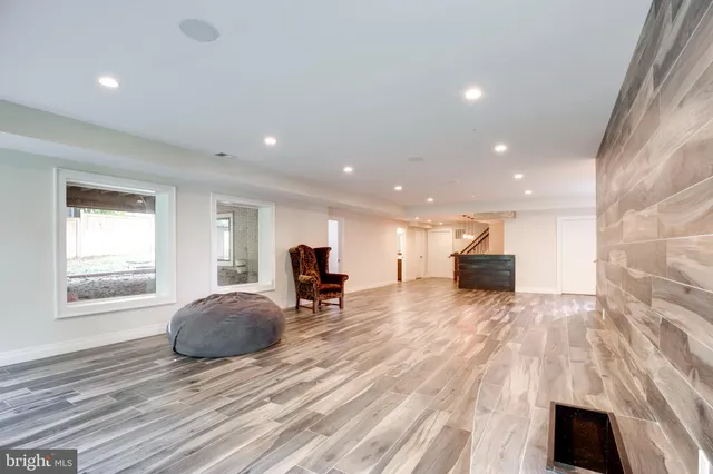 $2,300,000 | 510 Walker Street Southwest, Vienna, VA 22180