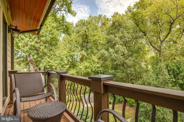 $2,300,000 | 510 Walker Street Southwest, Vienna, VA 22180