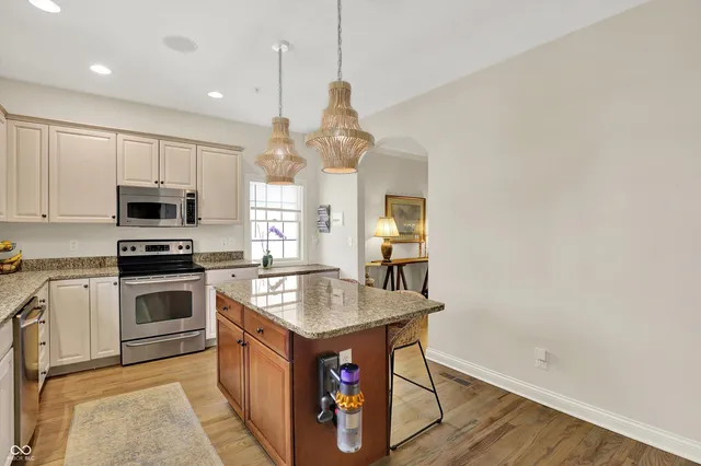 $465,000 | 70 Guilford Trail Drive, Unit 1, Carmel, IN 46032