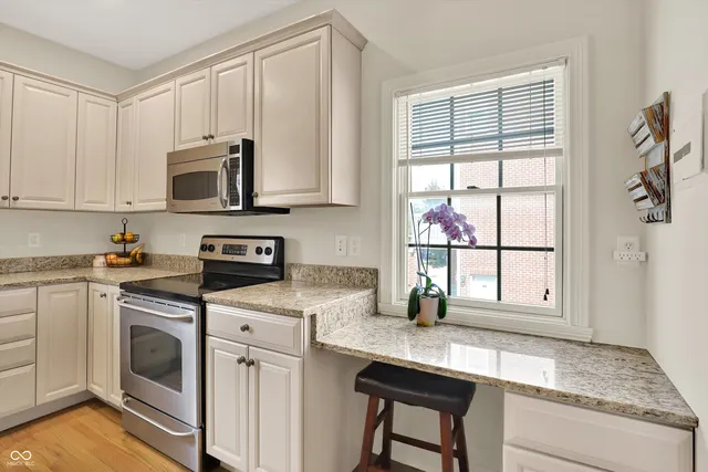 $465,000 | 70 Guilford Trail Drive, Unit 1, Carmel, IN 46032