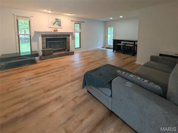 $250,000 | 1175 San Juan Drive, Edwardsville, IL 62025