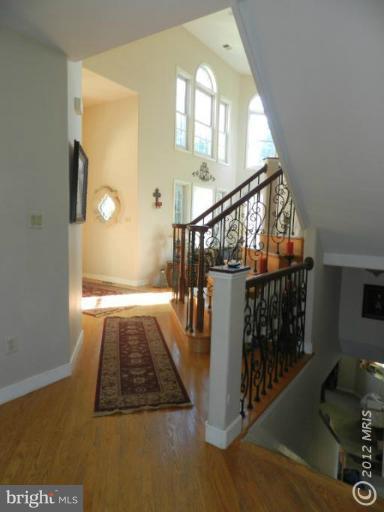 38 Winning Colors Road Stafford, VA 22556 - Photo 8 of 13 Foyer and Entry to LL, great Handrails.