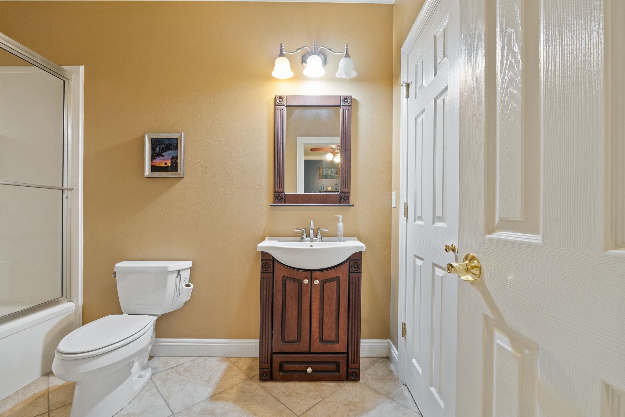 9790 Stucki Road Elberta, AL 36530 - Photo 46 of 72 Bathroom