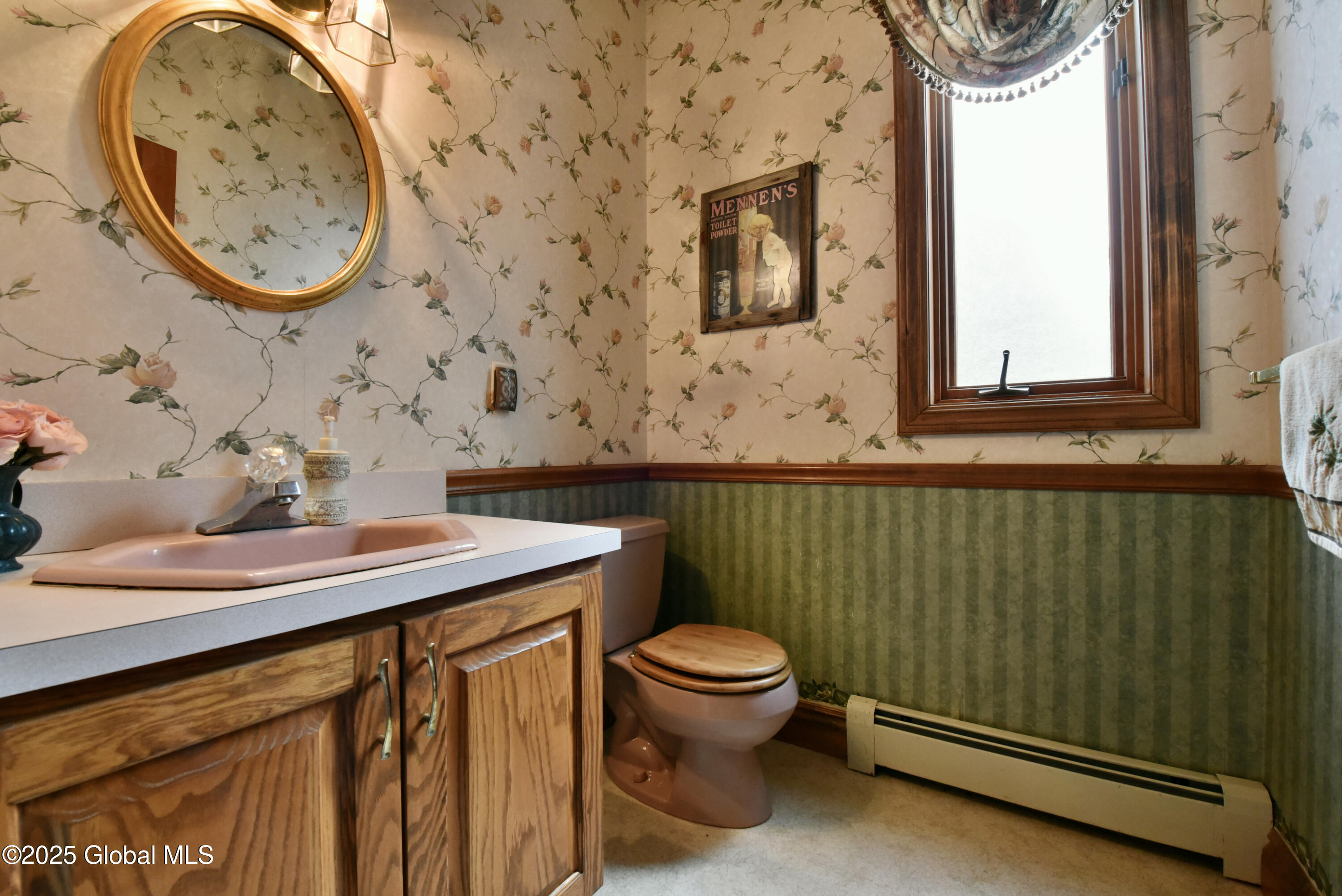 212 Anthony Road Halfmoon, NY 12065 - Photo 17 of 63 29