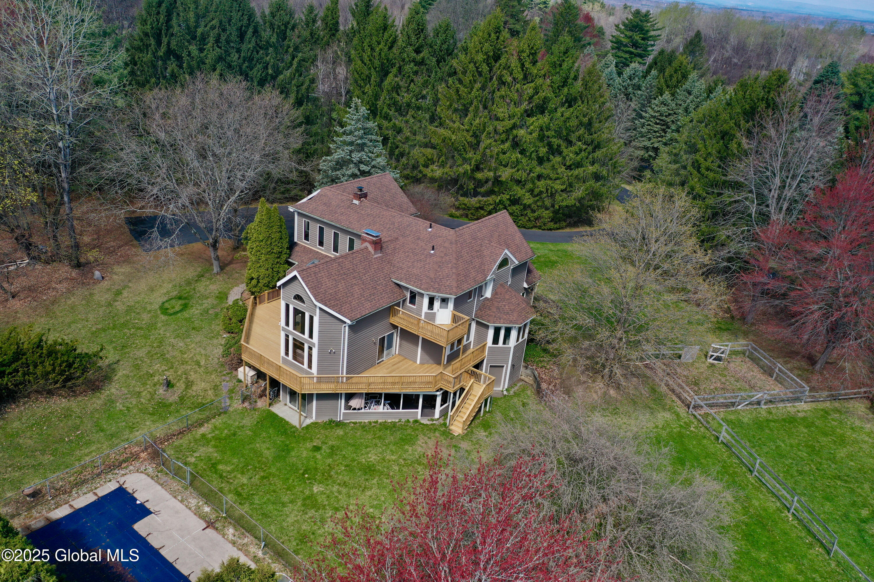 212 Anthony Road Halfmoon, NY 12065 - Photo 57 of 63 14