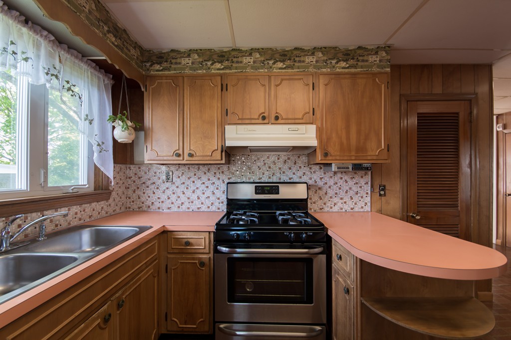 45 Niagara Street Fall River, MA 02721 - Photo 7 of 27 Gallery Image 7