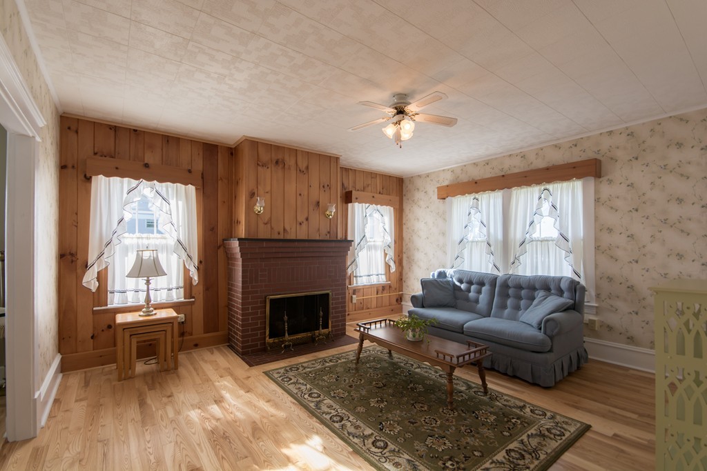 45 Niagara Street Fall River, MA 02721 - Photo 9 of 27 Gallery Image 9
