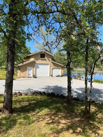 $525,000 | 19988 Paso Robles Avenue, Redding, CA 96003