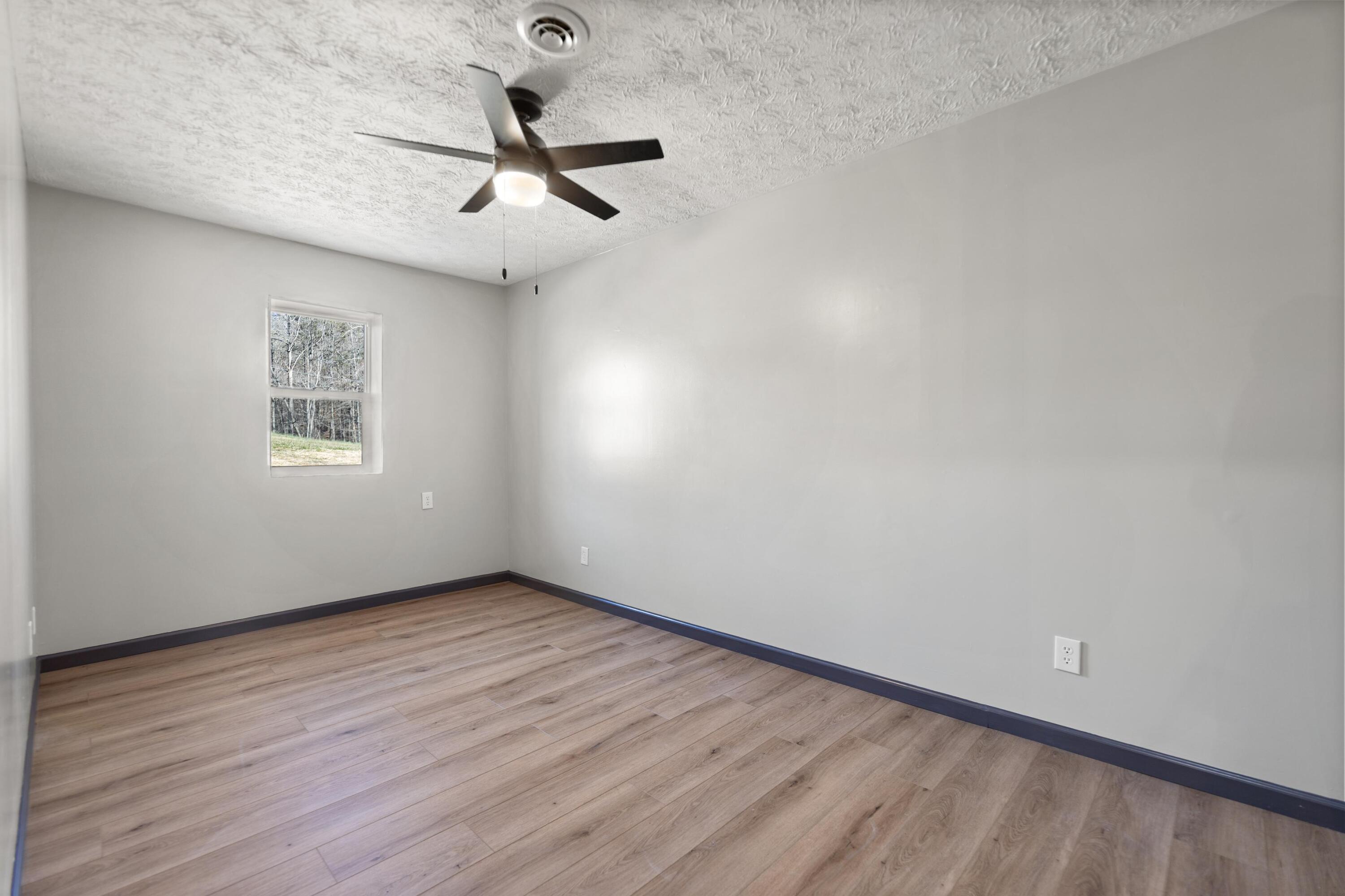 622 Sasser School Road London, KY 40744 - Photo 31 of 42 118A2577