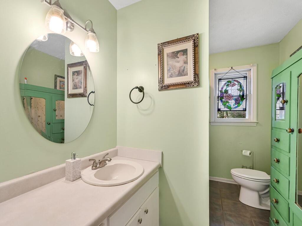 1223 Riford Road Hendersonville, NC 28792 - Photo 12 of 20 Gallery Image 12