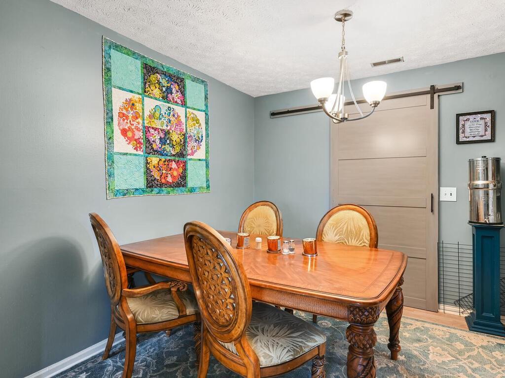 1223 Riford Road Hendersonville, NC 28792 - Photo 5 of 20 Gallery Image 5