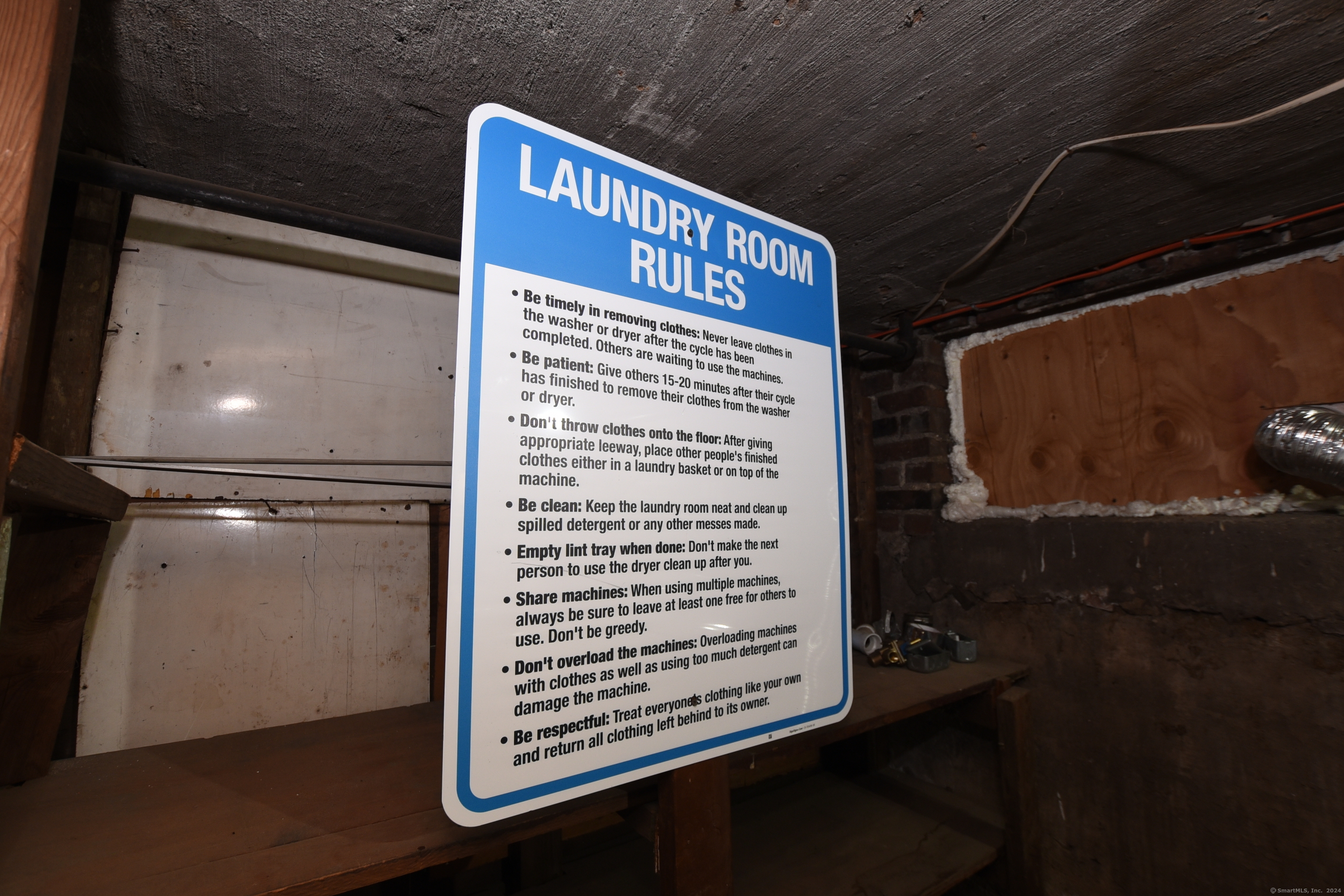 178 Roosevelt Street, Unit 2E Hartford, CT 06114 - Photo 30 of 37