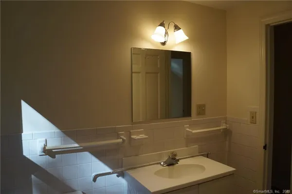 $3,900 | 569 Belden Hill Road, Norwalk, CT 06850