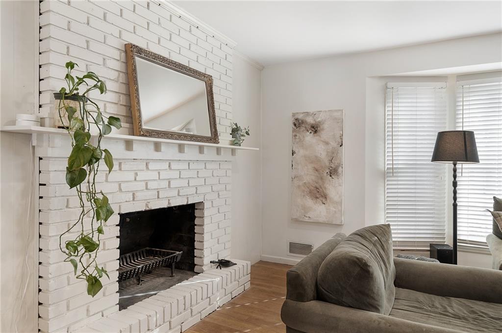 8704 West 72nd Street Merriam, KS 66204 - Photo 11 of 49