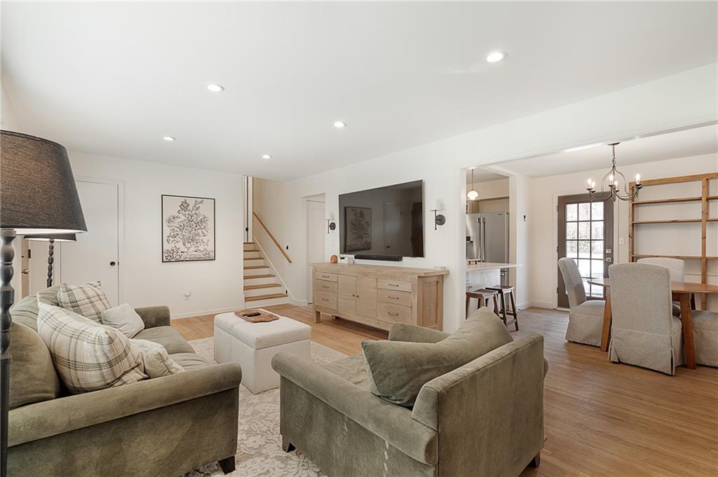 8704 West 72nd Street Merriam, KS 66204 - Photo 9 of 49