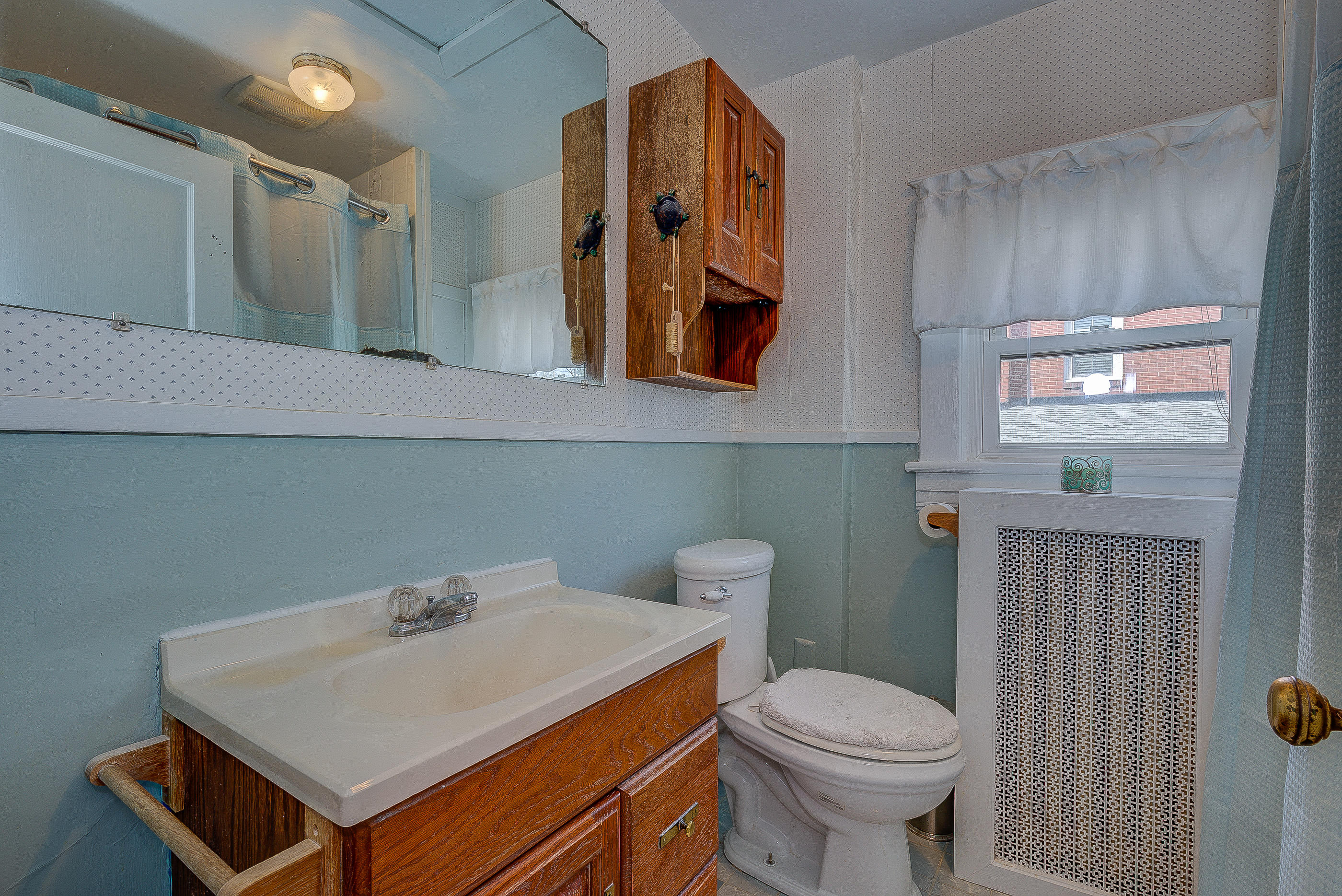 1918 Sheffield Road Southwest Roanoke, VA 24015 - Photo 12 of 32 45