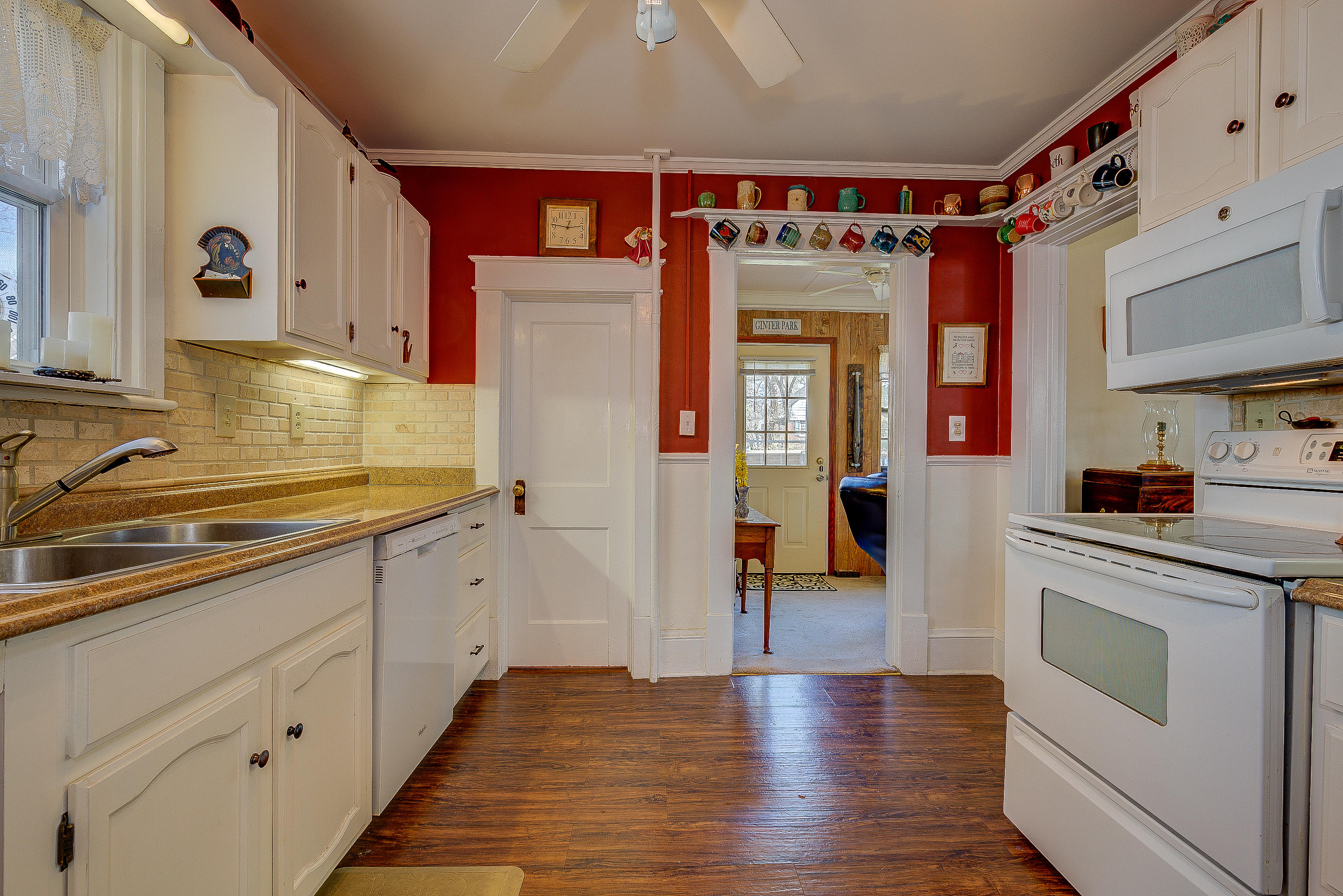 1918 Sheffield Road Southwest Roanoke, VA 24015 - Photo 24 of 32 31