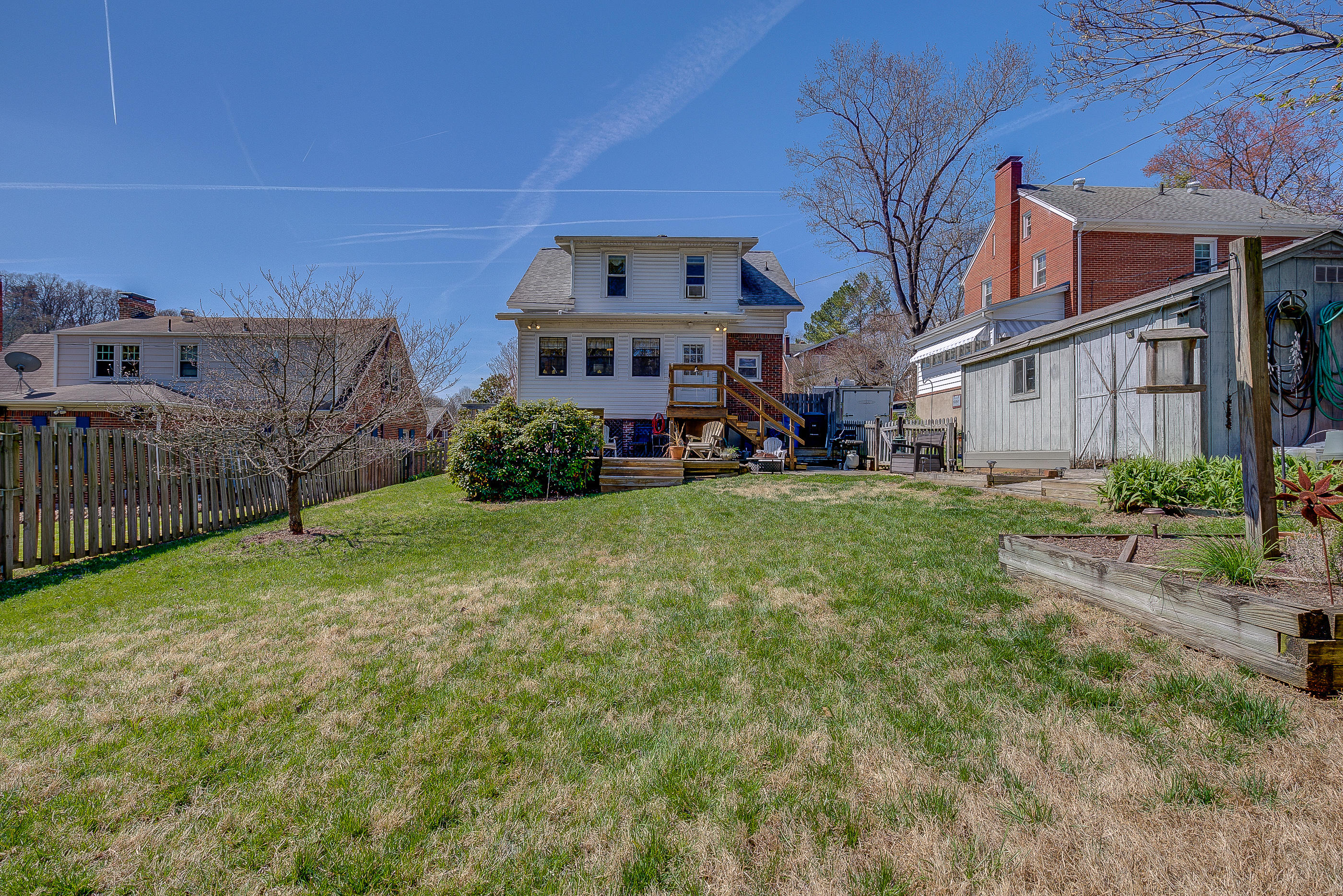 1918 Sheffield Road Southwest Roanoke, VA 24015 - Photo 6 of 32 09