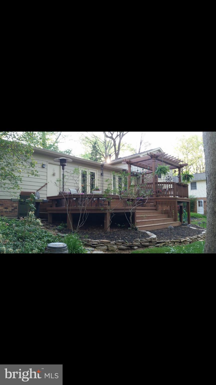 2360 Tumbletree Way Reston, VA 20191 - Photo 10 of 15 a view of outdoor space and yard