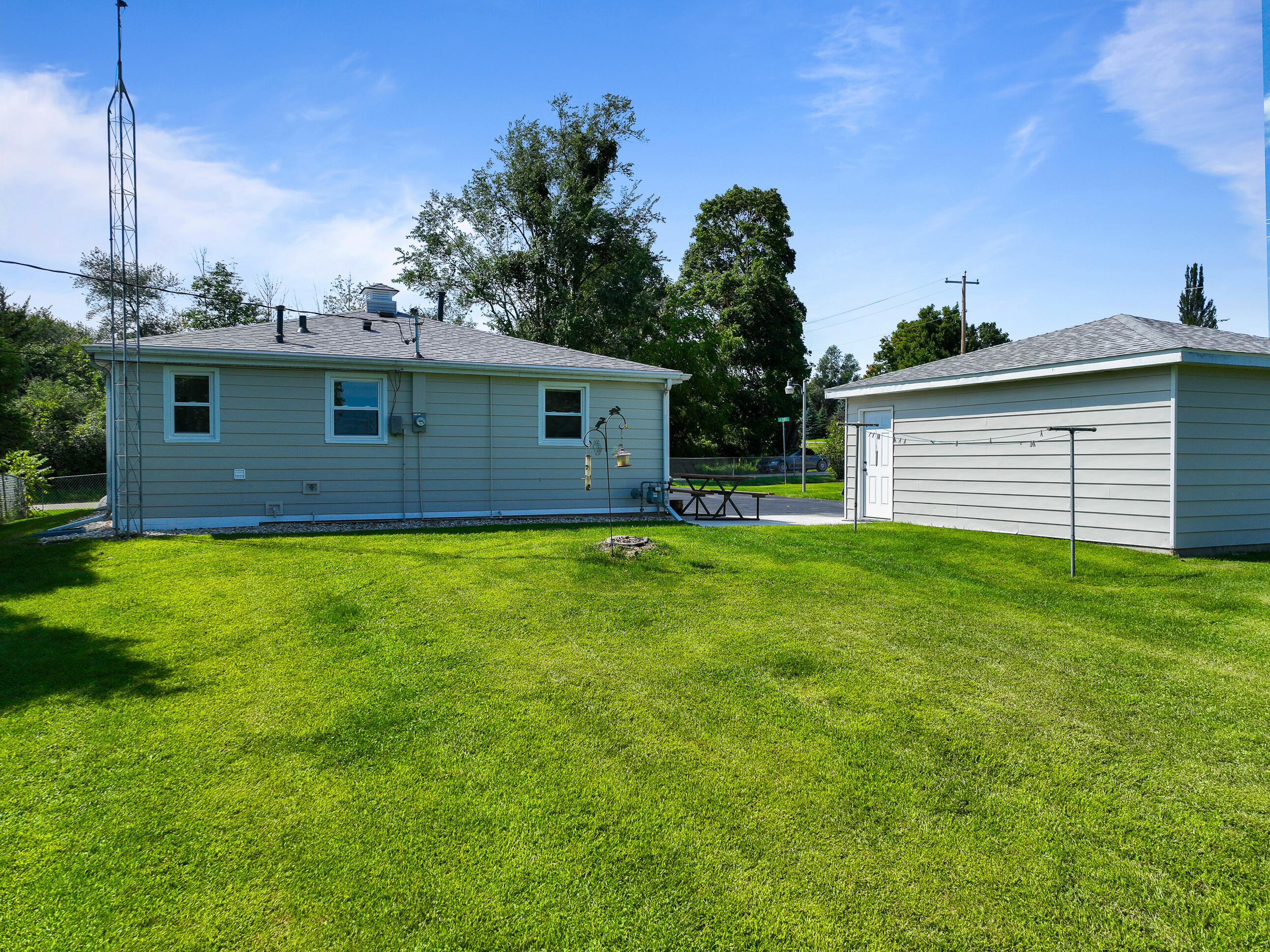 N3358 Hawthorn Road Geneva, WI 53147 - Photo 31 of 43 N3358 Hawthorne - Summer-14