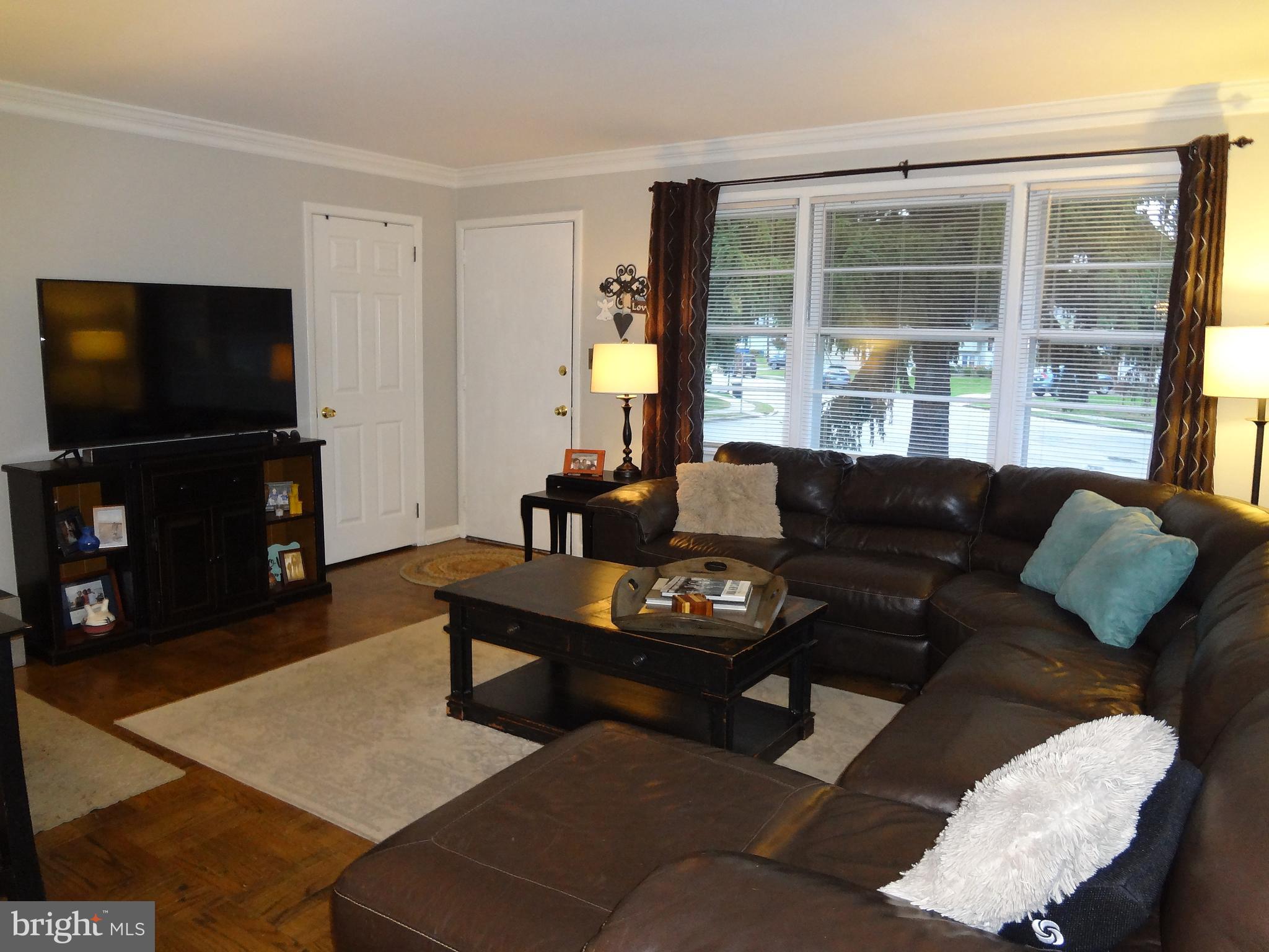 23 Overton Road Trenton, NJ 08690 - Photo 4 of 22 Gallery Image 4