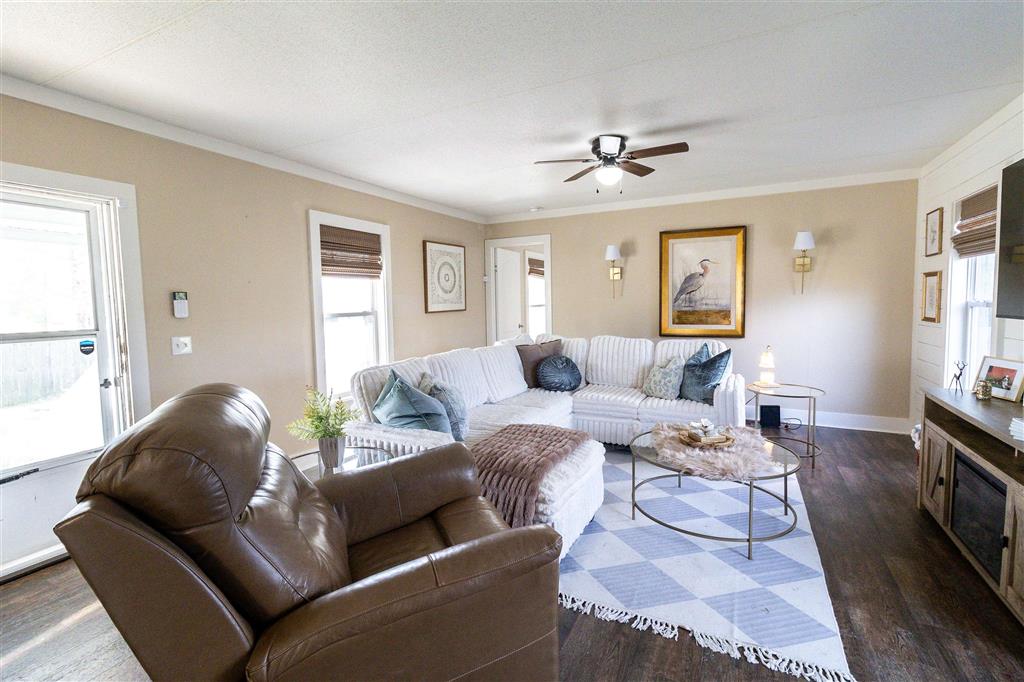 2737 Oliver Road Westlake, LA 70669 - Photo 4 of 24 Gallery Image 4