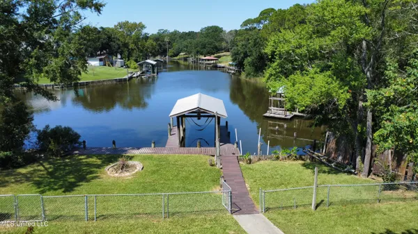 $2,800 | 6009 Switzer Cove, Ocean Springs, MS 39564