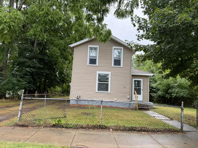 $130,000 | 1015 North Blackstone Street, Jackson, MI 49202