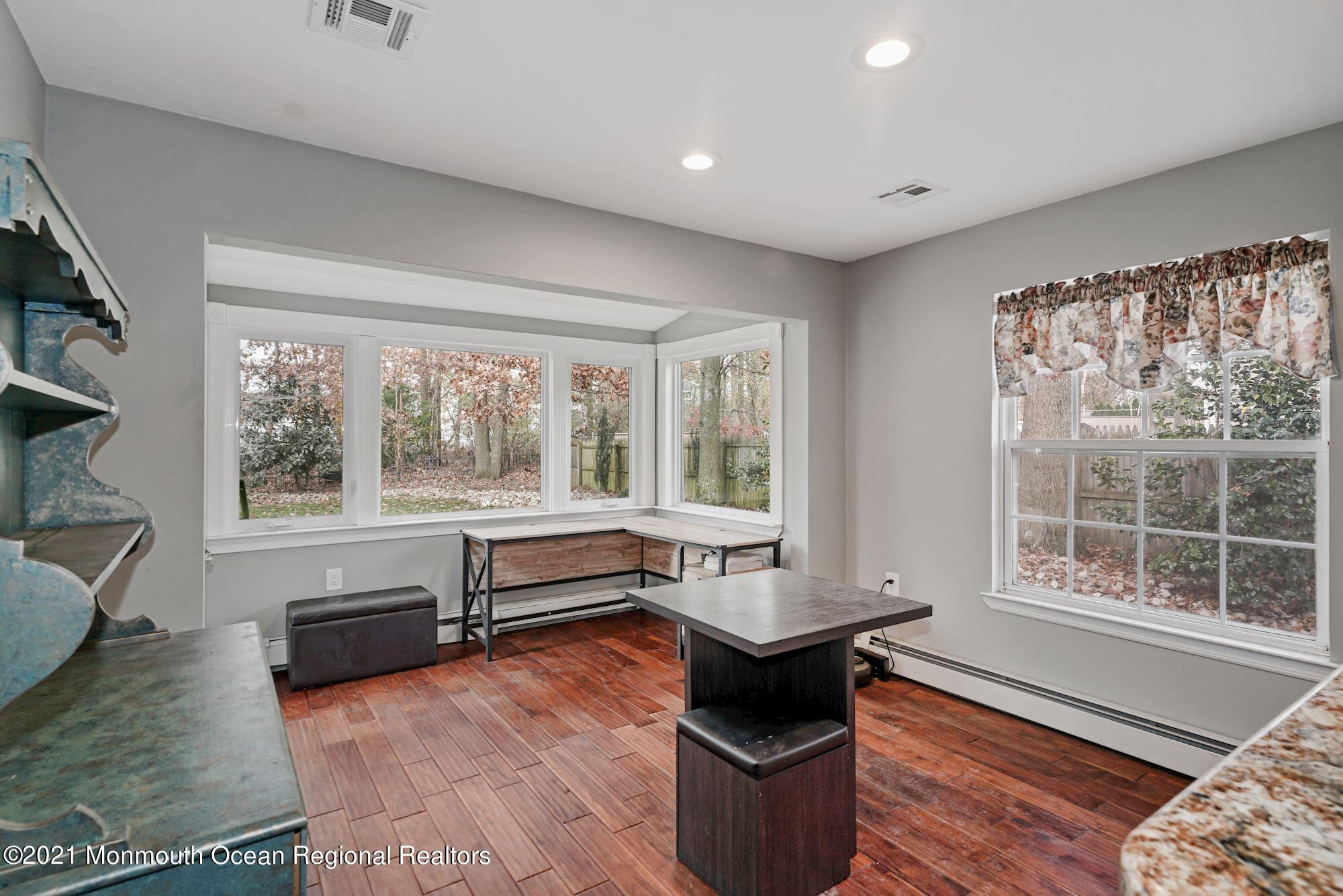 29 Wrangle Brook Road Toms River, NJ 08755 - Photo 15 of 28 015_29_Wrangle_Brook_Rd_360615_676411