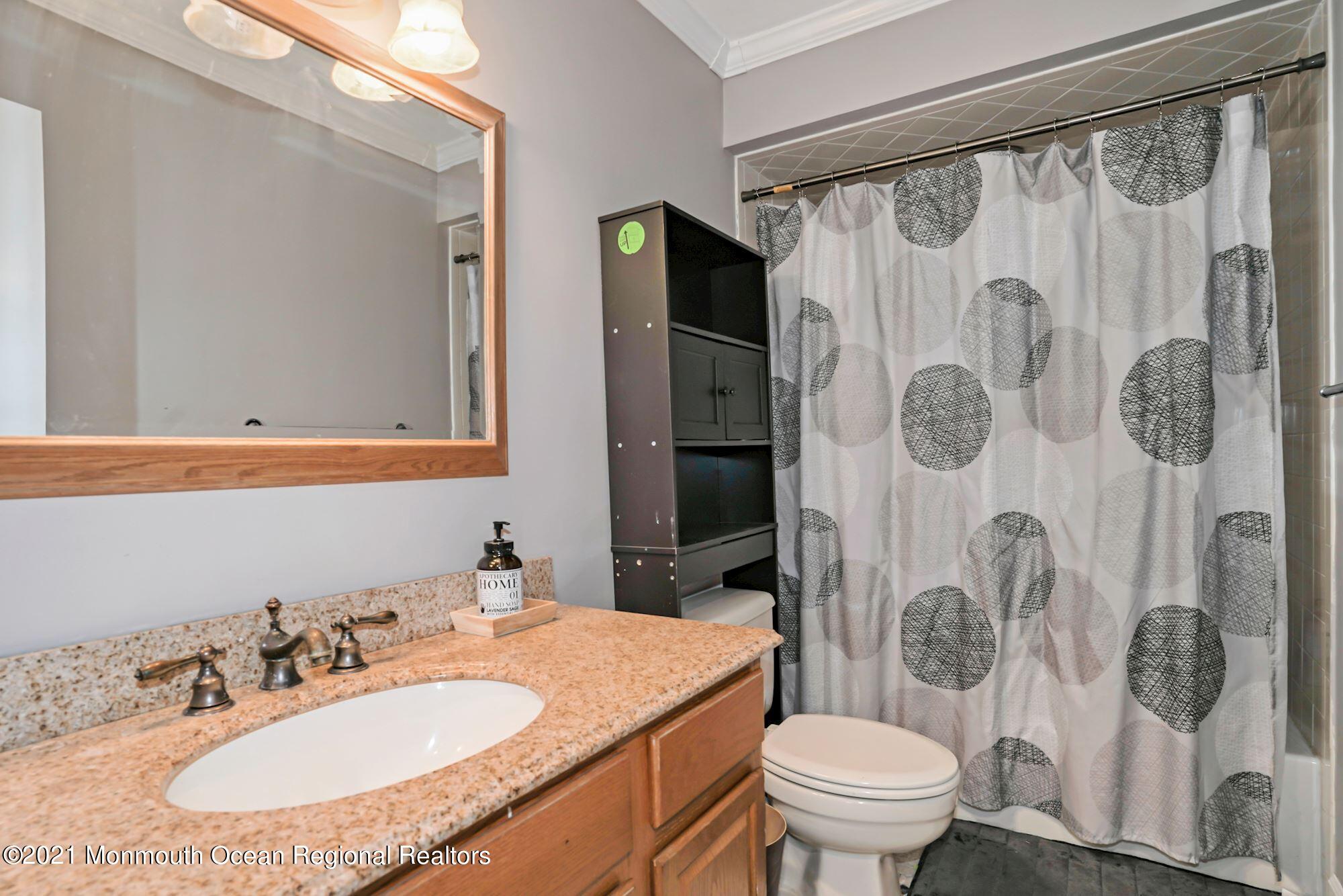29 Wrangle Brook Road Toms River, NJ 08755 - Photo 19 of 28 019_29_Wrangle_Brook_Rd_360615_676411